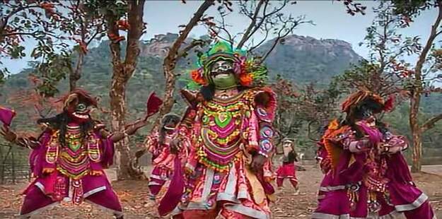 mask-dance-purulia